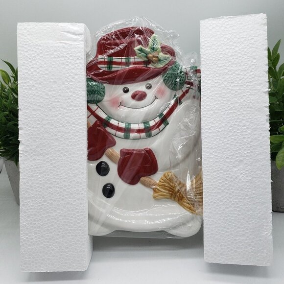 Fitz & Floyd 2000's Plaid Christmas Snowman 9" Canape Plate - Picture 9 of 11